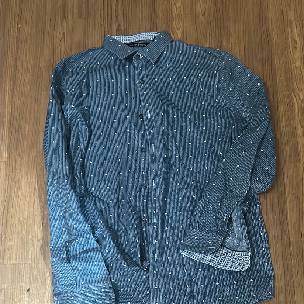 BUNDLE!! MAKE OFFER!!! Axist Dress Shirt with Geometric Pattern